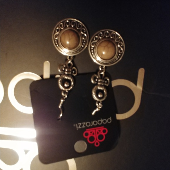 Paparazzi earrings and bracelet - Picture 6 of 6